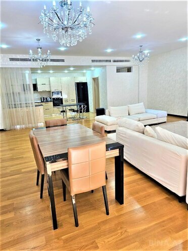 İcarəyə verilir 4 otaqlı yeni tikili 230 m², Nəsimi r., photo 4 from 26