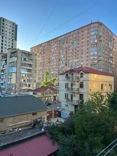 Продаётся 3-комн. вторичка 80 м², м. 20 января, photo 1 from 31