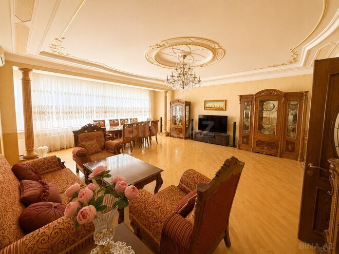 Satılır 4 otaqlı yeni tikili 220 m², Gənclik m., photo 1 from 32
