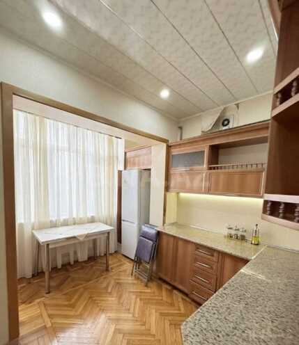 Satılır 4 otaqlı köhnə tikili 112 m², Neftçilər m., photo 4 from 6