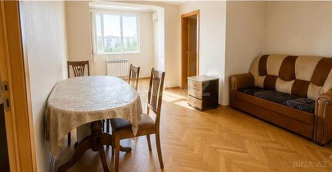 Сдаётся 2-комн. вторичка 60 м², м. Нариман Нариманов, photo 1 from 10