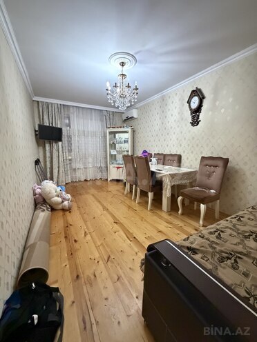 Продаётся 2-комн. вторичка 65 м², м. Ази Асланов, photo 4 from 13