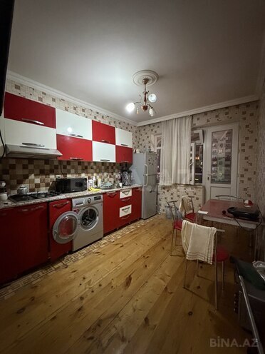 Продаётся 2-комн. вторичка 65 м², м. Ази Асланов, photo 6 from 13
