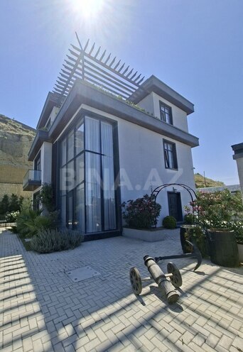 Продаётся 6-комн. дом/дача 450 м², пос. Бадамдар, photo 1 from 19
