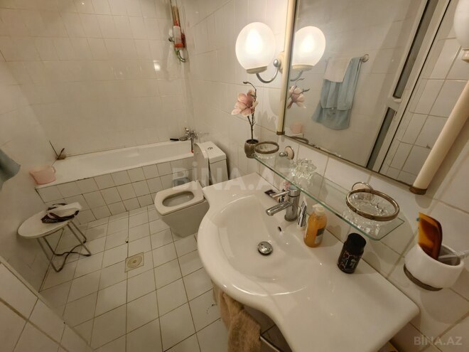 Продаётся 5-комн. вторичка 258 м², м. Ичеришехер, photo 25 from 32