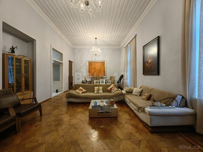 Продаётся 5-комн. вторичка 258 м², м. Ичеришехер, photo 6 from 32