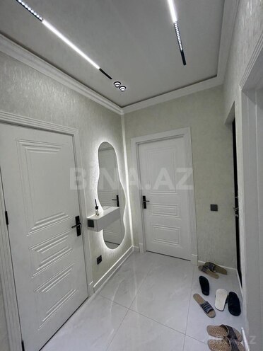 Satılır 2 otaqlı köhnə tikili 65 m², İnşaatçılar m., photo 1 from 17