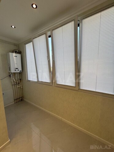 Satılır 2 otaqlı köhnə tikili 65 m², İnşaatçılar m., photo 16 from 17