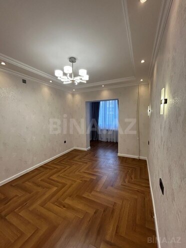 Satılır 2 otaqlı köhnə tikili 65 m², İnşaatçılar m., photo 5 from 17