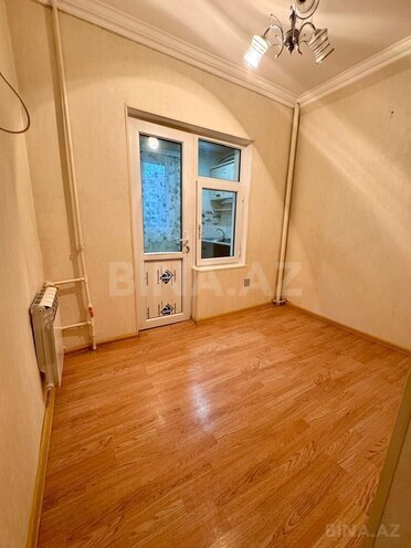 Satılır 2 otaqlı köhnə tikili 45 m², İnşaatçılar m., photo 6 from 17
