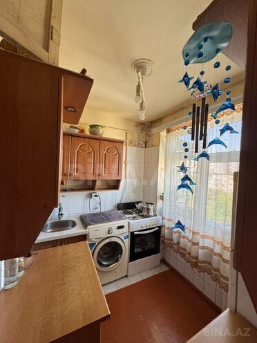 Satılır 1 otaqlı köhnə tikili 40 m², İnşaatçılar m., photo 1 from 9