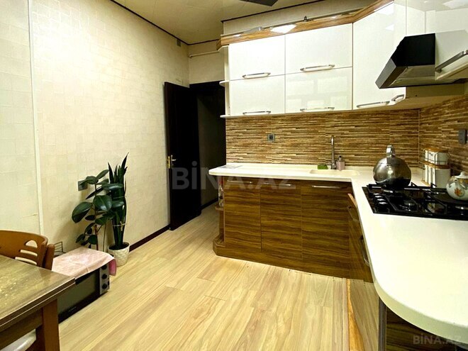 Satılır 3 otaqlı köhnə tikili 55 m², Xalqlar Dostluğu m., photo 12 from 22