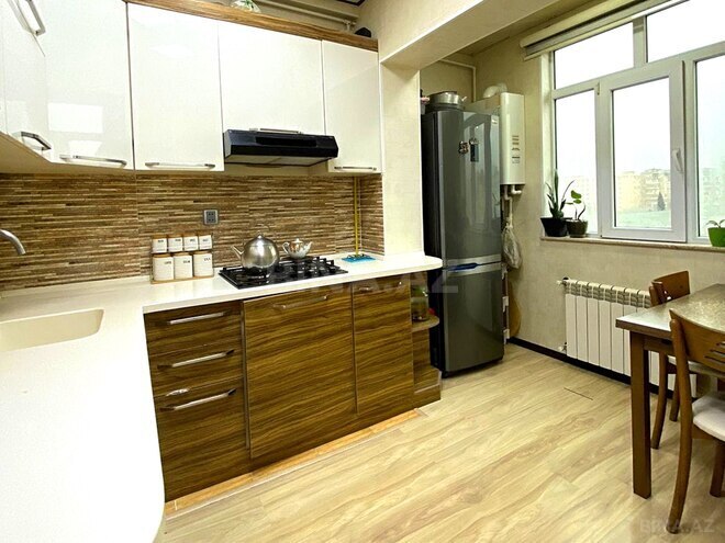 Satılır 3 otaqlı köhnə tikili 55 m², Xalqlar Dostluğu m., photo 18 from 22