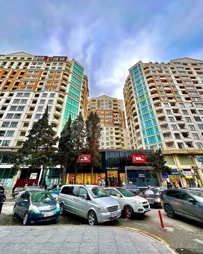 Продаётся 3-комн. новостройка 145 м², м. Нариман Нариманов, photo 1 from 19