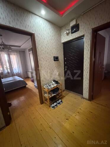 Продаётся 2-комн. вторичка 65 м², м. Ази Асланов, photo 8 from 18
