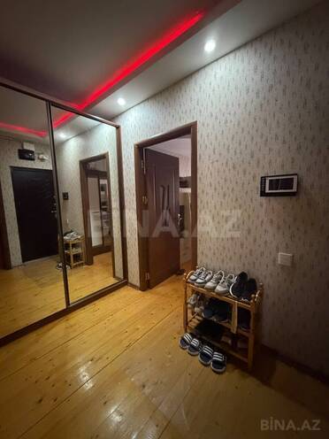 Продаётся 2-комн. вторичка 65 м², м. Ази Асланов, photo 9 from 18