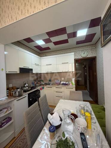 Продаётся 2-комн. вторичка 65 м², м. Ази Асланов, photo 13 from 18