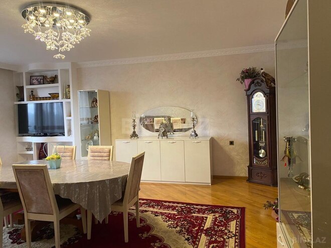 Satılır 4 otaqlı köhnə tikili 120 m², 8 Noyabr m., photo 13 from 22