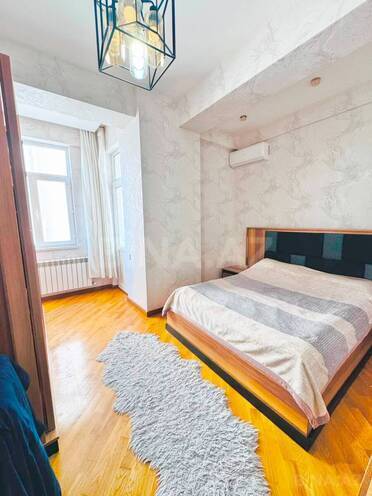 Продаётся 3-комн. новостройка 115 м², м. Кара Караев, photo 6 from 19