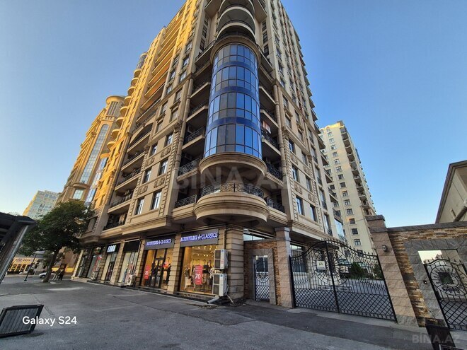 Продаётся 3-комн. новостройка 164 м², м. Элмляр Академиясы, photo 4 from 9