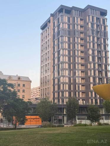 Продаётся 2-комн. новостройка 72 м², м. Низами, photo 1 from 7