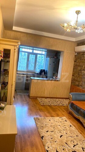 Продаётся 3-комн. вторичка 65 м², м. Нариман Нариманов, photo 6 from 15