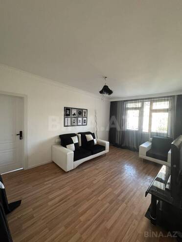 Продаётся 2-комн. вторичка 50 м², м. Нариман Нариманов, photo 1 from 9