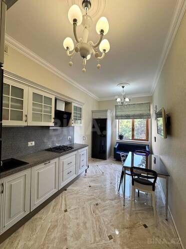 Продаётся 5-комн. вторичка 210 м², м. Элмляр Академиясы, photo 7 from 20