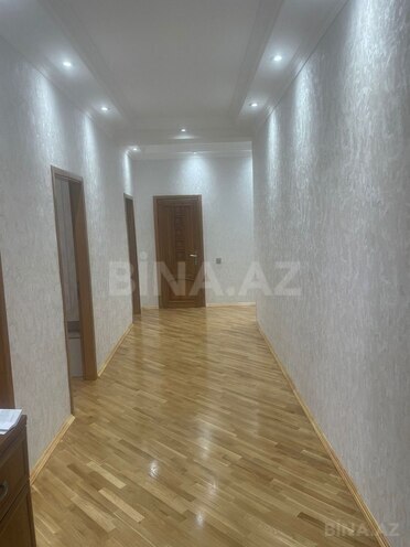 Сдаётся 3-комн. новостройка 130 м², м. Иншаатчылар, photo 9 from 14