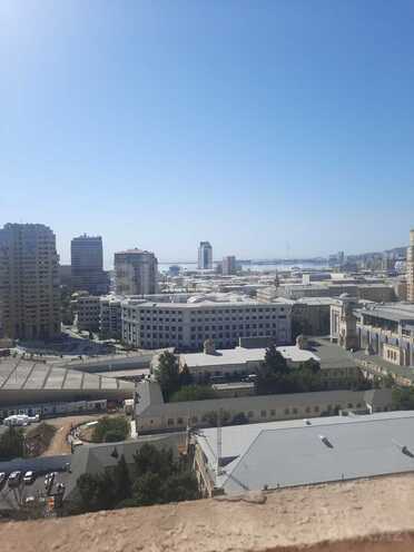 İcarəyə verilir 2 otaqlı yeni tikili 73 m², 28 May m., photo 1 from 12