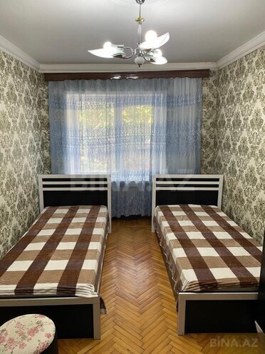 Сдаётся 2-комн. вторичка 70 м², м. Иншаатчылар, photo 1 from 15