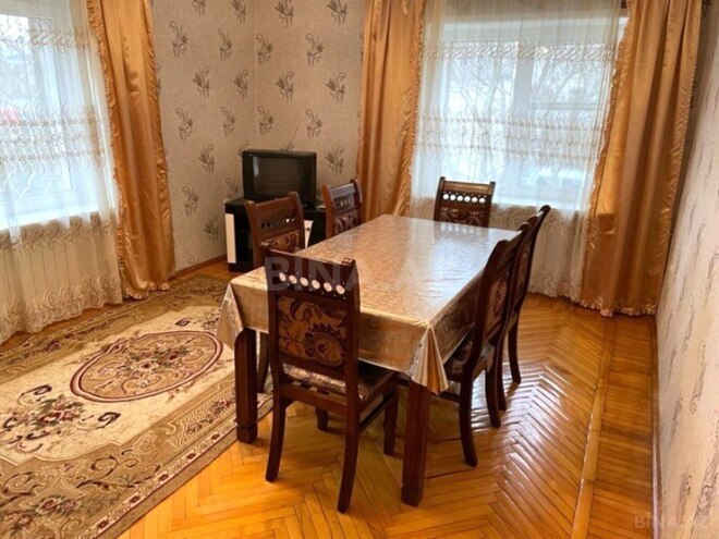 İcarəyə verilir 2 otaqlı köhnə tikili 72 m², İnşaatçılar m., photo 3 from 26