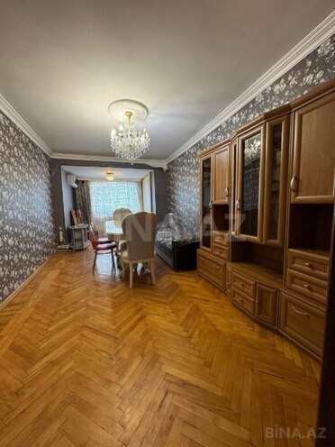 İcarəyə verilir 3 otaqlı köhnə tikili 80 m², Gənclik m., photo 1 from 11
