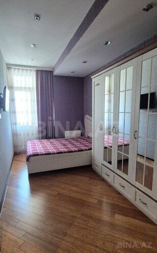 Сдаётся 2-комн. новостройка 55 м², м. Низами, photo 1 from 14