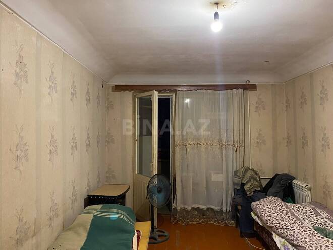 Продаётся 1-комн. вторичка 35 м², м. Нефтчиляр, photo 1 from 8