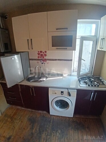 Satılır 1 otaqlı həyət evi/bağ evi 35 m², 20-ci sahə q., photo 1 from 8