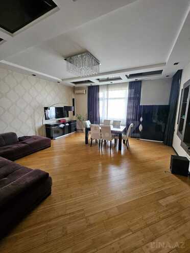 Продаётся 3-комн. новостройка 140 м², м. 8 ноября, photo 1 from 15