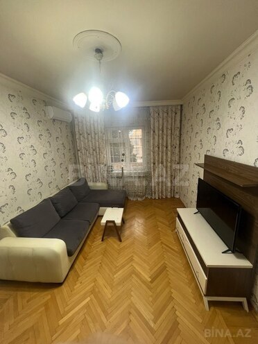 Satılır 2 otaqlı köhnə tikili 65 m², Koroğlu m., photo 7 from 17