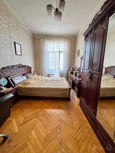 Satılır 2 otaqlı köhnə tikili 60 m², Nizami m., photo 3 from 7