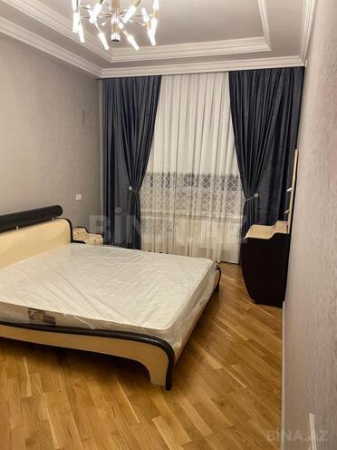 Сдаётся 2-комн. новостройка 93 м², м. 8 ноября, photo 7 from 22