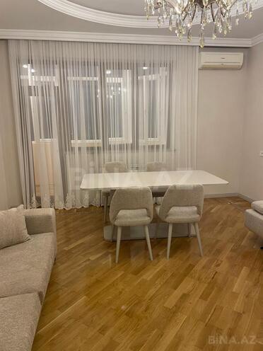 Сдаётся 2-комн. новостройка 93 м², м. 8 ноября, photo 1 from 22