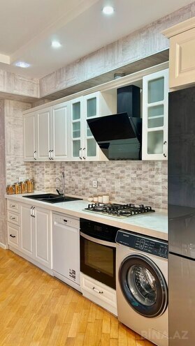 Сдаётся 3-комн. новостройка 130 м², м. Иншаатчылар, photo 12 from 27