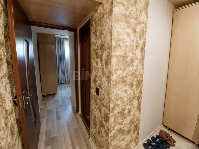 Продаётся 2-комн. вторичка 35 м², м. Низами, photo 5 from 10