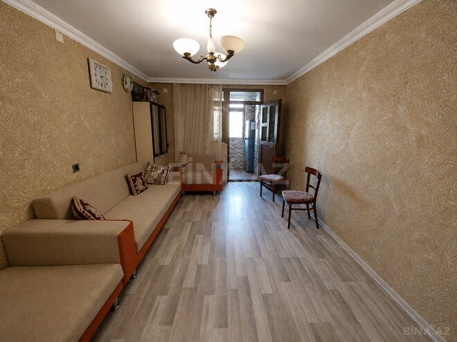 Продаётся 2-комн. вторичка 35 м², м. Низами, photo 3 from 10