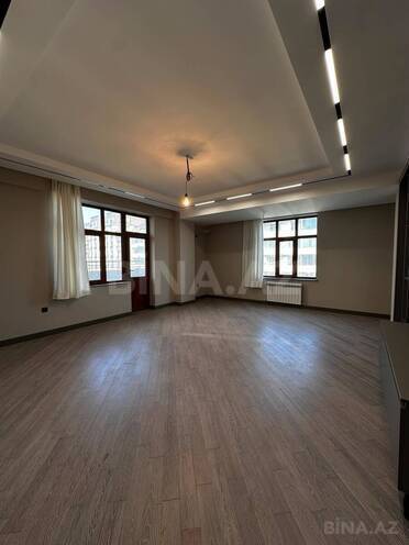 Продаётся 4-комн. новостройка 185 м², Насиминский  р., photo 1 from 13