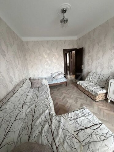 Satılır 4 otaqlı köhnə tikili 110 m², Neftçilər m., photo 6 from 13