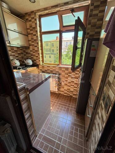 Продаётся 2-комн. вторичка 40 м², м. Низами, photo 6 from 9