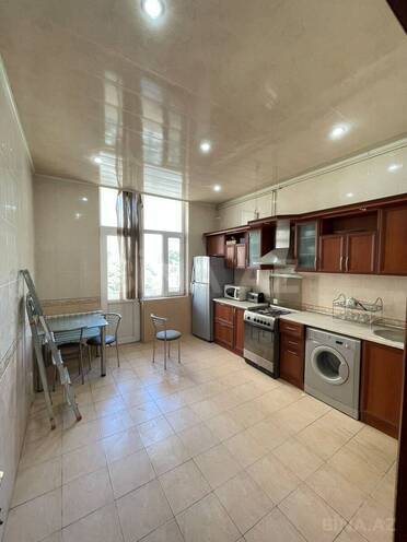 İcarəyə verilir 2 otaqlı yeni tikili 90 m², 28 May m., photo 7 from 12