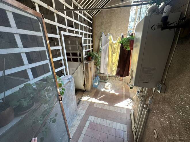 Satılır 4 otaqlı köhnə tikili 120 m², 28 May m., photo 21 from 23