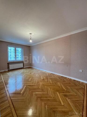 Satılır 3 otaqlı köhnə tikili 80 m², Nəsimi m., photo 1 from 22
